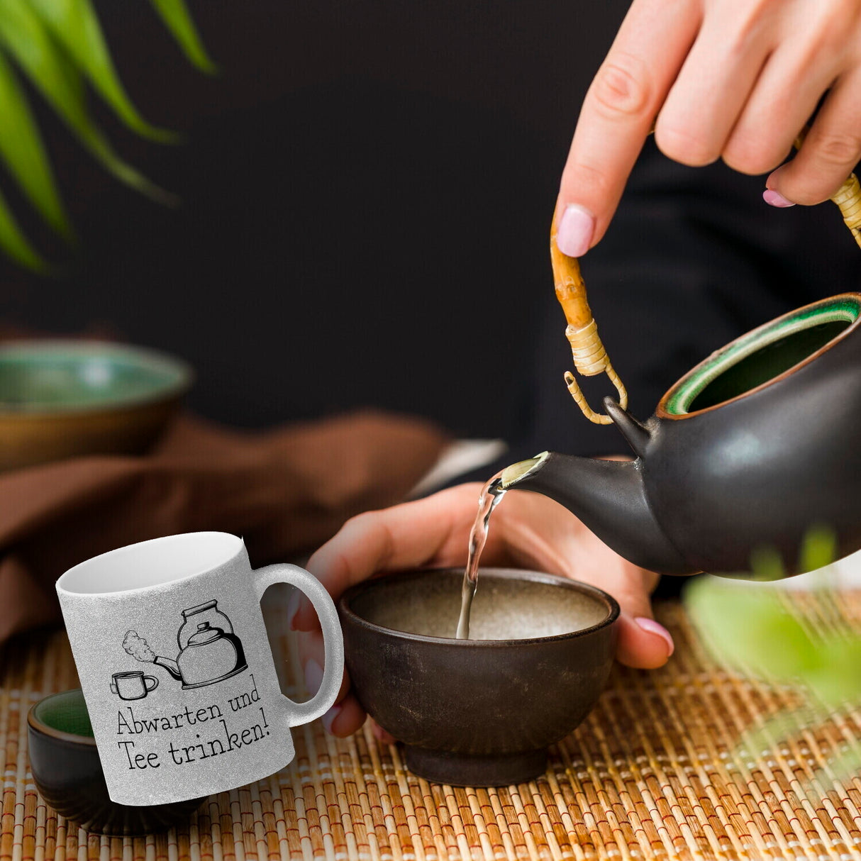Abwarten und Tee trinken Kaffeebecher