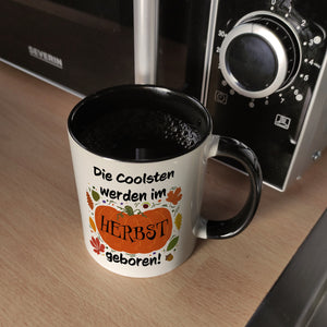 Die Coolsten werden im Herbst geboren Kaffeebecher mit Kürbis Motiv