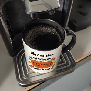 Die Coolsten werden im Herbst geboren Kaffeebecher mit Kürbis Motiv