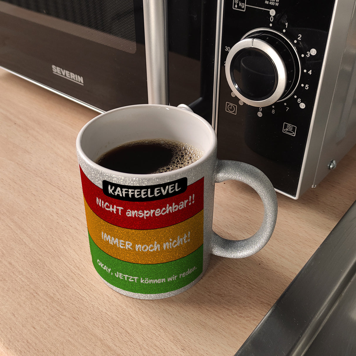 Kaffeelevel nicht ansprechbar Kaffeebecher mit verschiedenen Gemütslagen