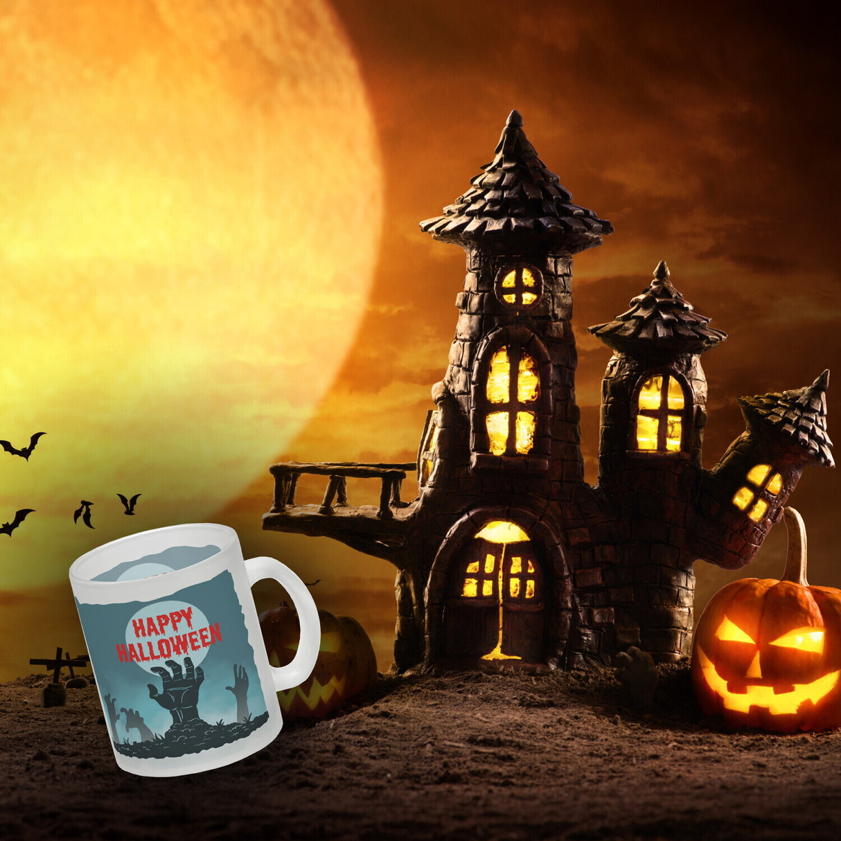 Happy Halloween Kaffeebecher mit gruseligen Zombiehänden