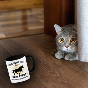 Ich arbeite hart für das Luxusleben meines Pferdes Haustier Kaffeebecher