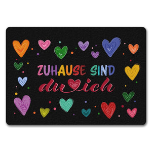 Zuhause sind du und ich Fußmatte mit bunten Herzen