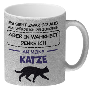 In Wahrheit denke ich an Alpakas Kaffeebecher