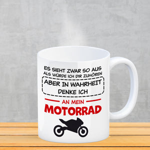In Wahrheit denke ich an Alpakas Kaffeebecher