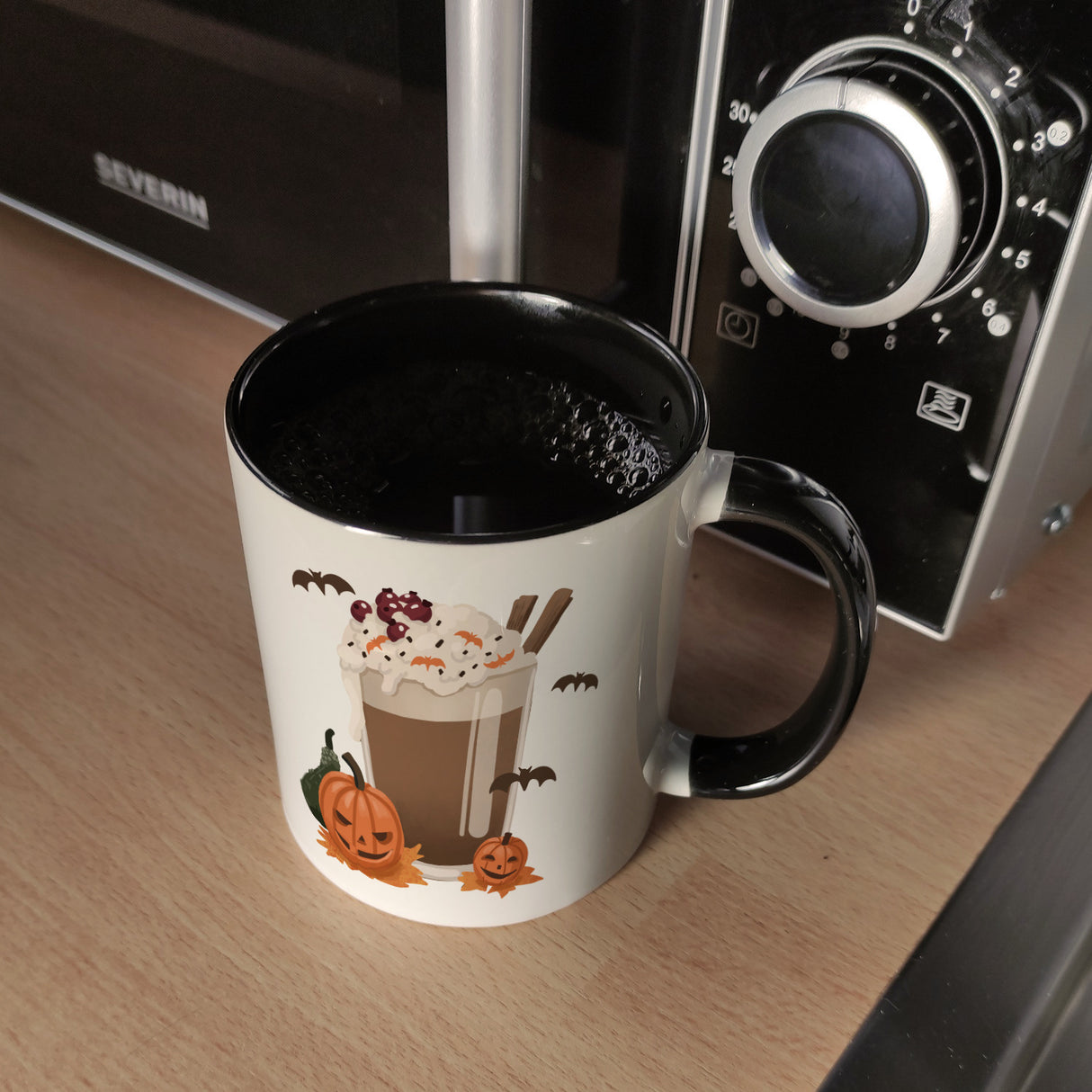 Pumpkin Spice Latte Kaffeebecher für Halloween