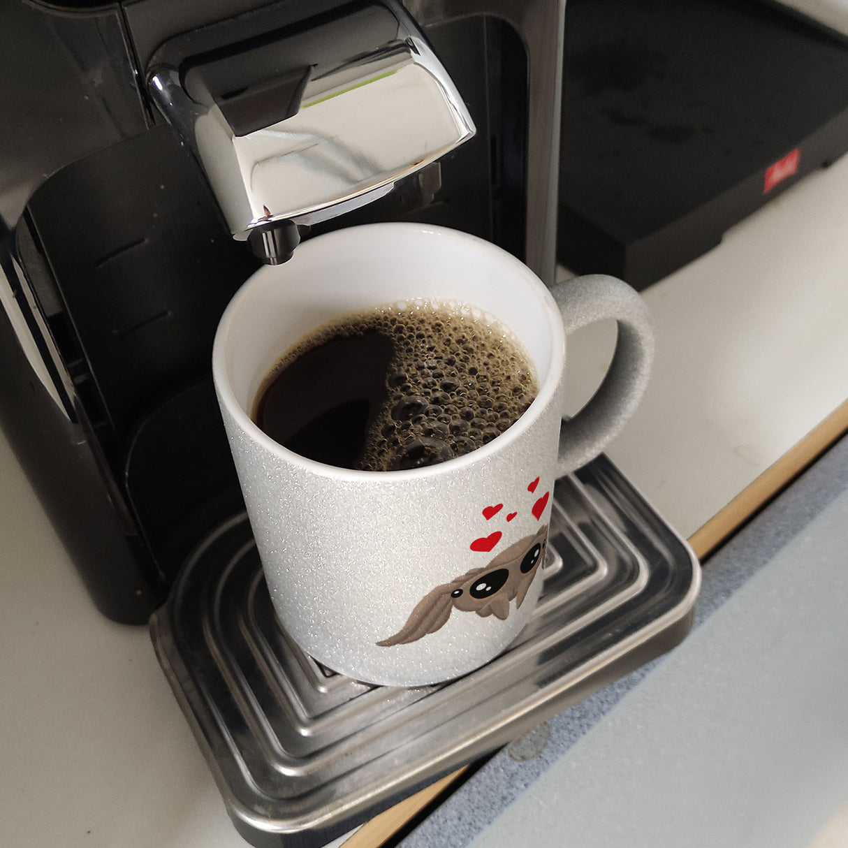 Niedliche Nosferatu Spinne Kaffeebecher mit Herzen