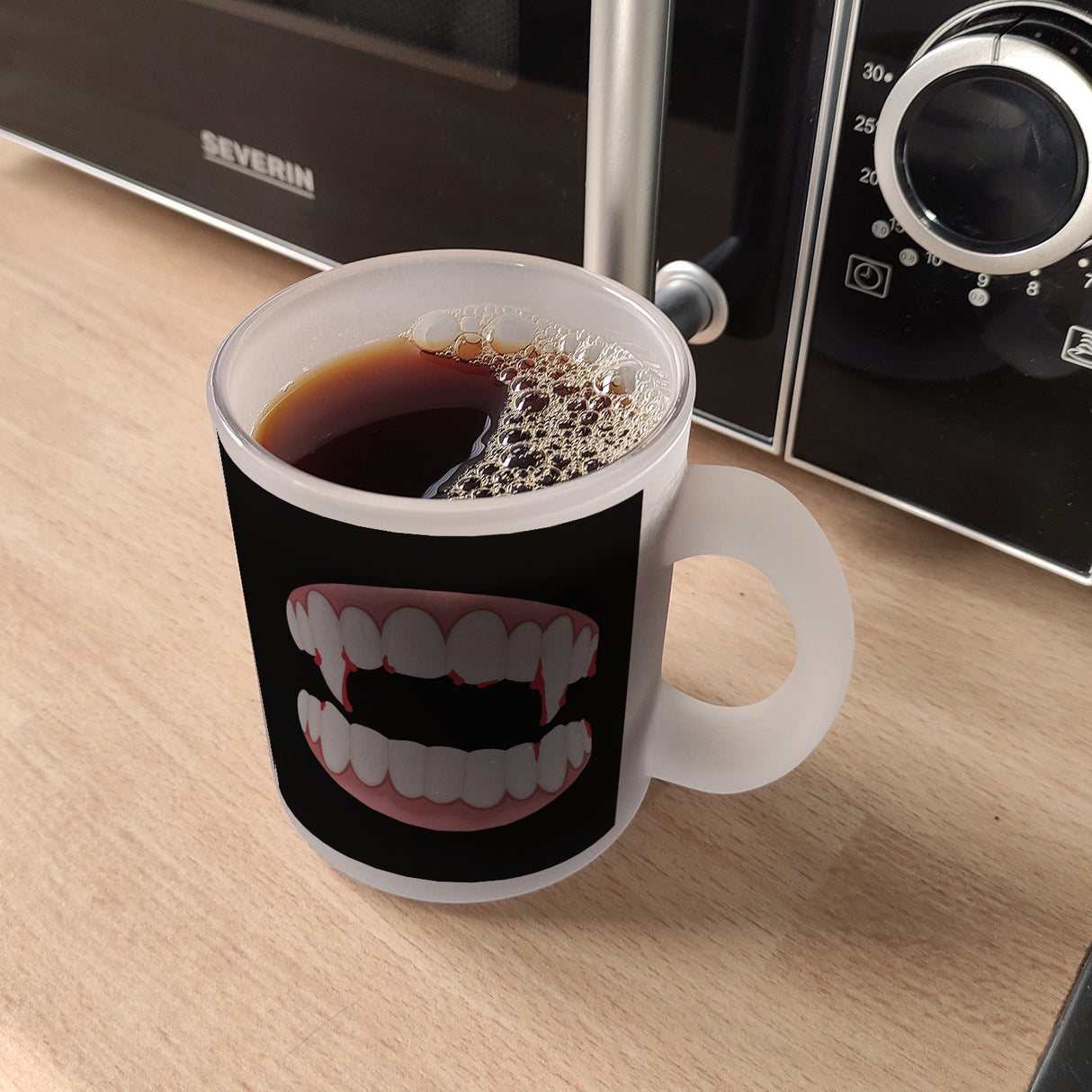 Vampirgebiss Horror Kaffeebecher für Halloween