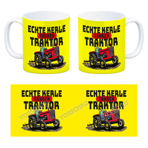 Echte Kerle fahren Traktor Kaffeebecher in braun