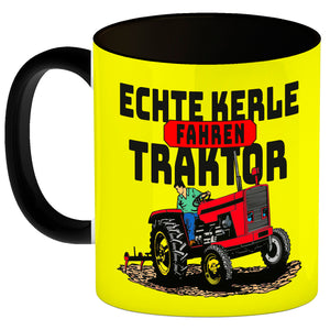 Echte Kerle fahren Traktor Kaffeebecher in braun