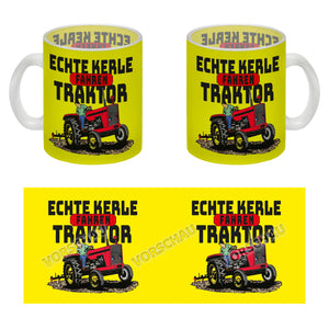 Echte Kerle fahren Traktor Kaffeebecher in braun