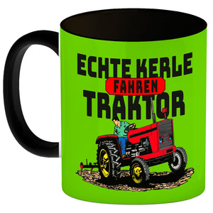 Echte Kerle fahren Traktor Kaffeebecher in braun