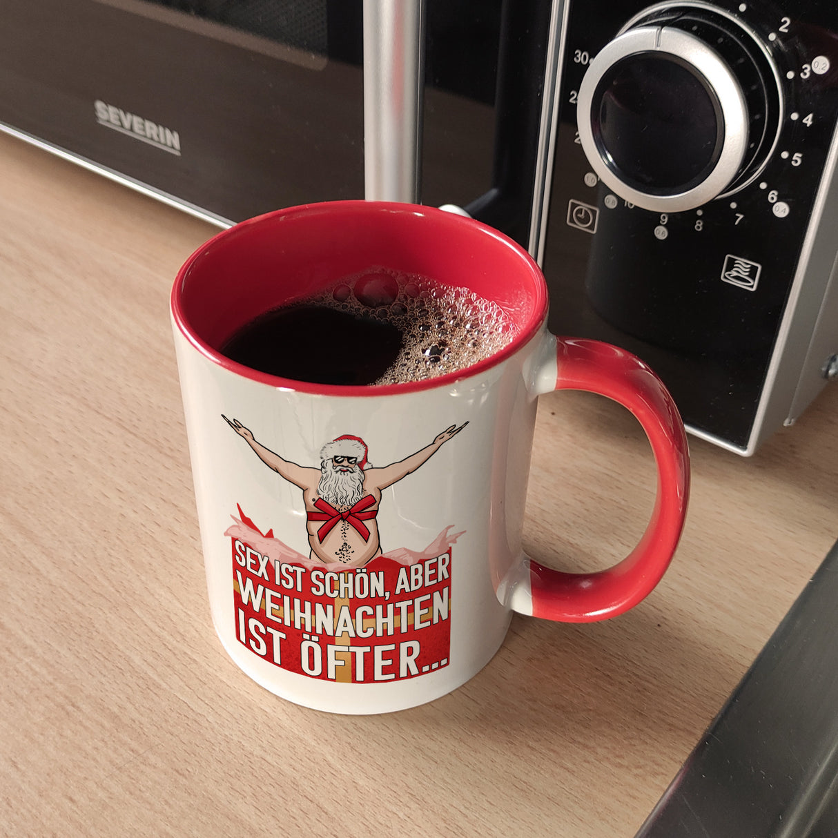 Sex ist schön aber Weihnachten ist öfter Kaffeebecher mit Weihnachtsmann