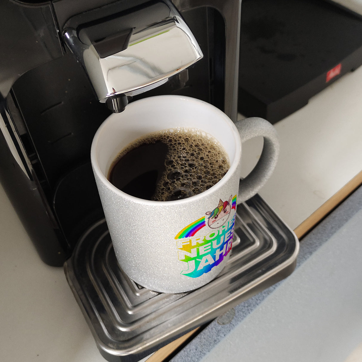 Frohes neues Jahr Regenbogen und Einhorn Kaffeebecher