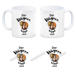 Der Klügere kippt Kaffee nach Kaffeebecher