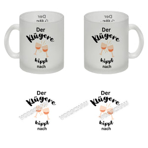 Der Klügere kippt Kaffee nach Kaffeebecher