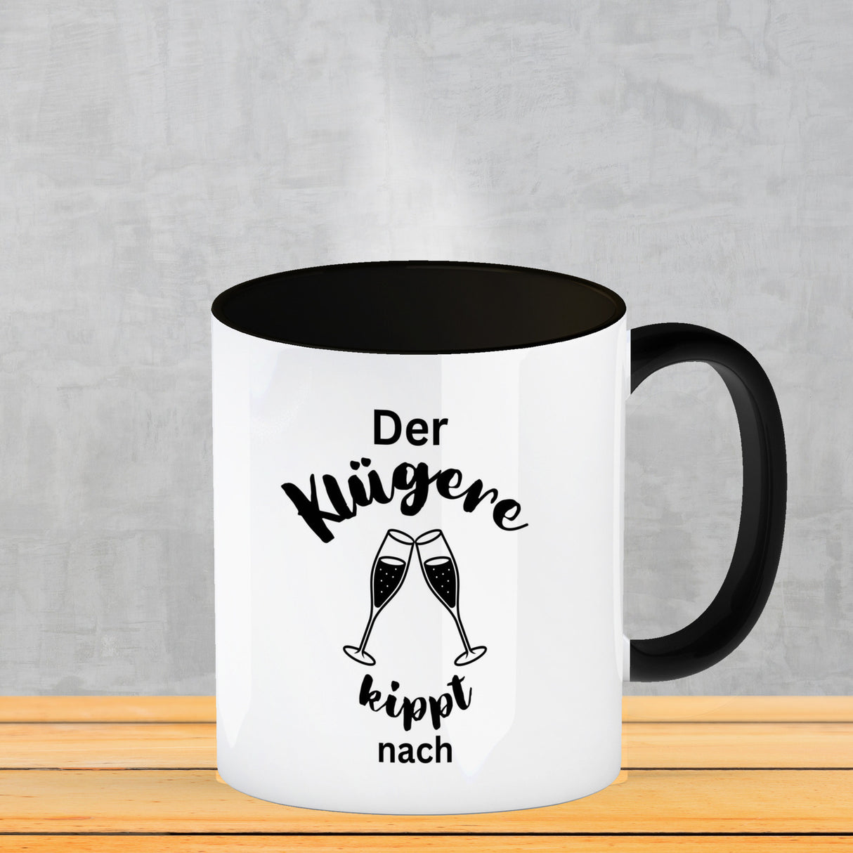 Der Klügere kippt Kaffee nach Kaffeebecher