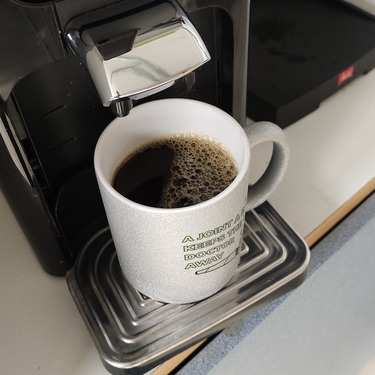 A Joint A Day Keeps The Doctor Away Kaffeebecher mit Spruch