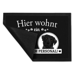 Hier wohnt ein Golden Retriever mit seinem Personal Fußmatte
