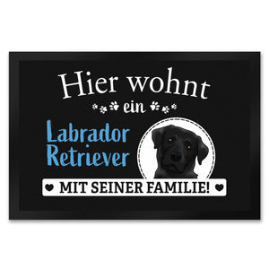 Hier wohnt ein Golden Retriever mit seiner Familie Fußmatte