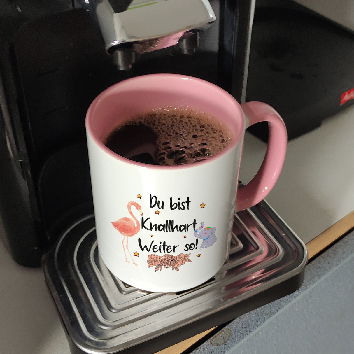 Flamingo und Elefant Motivation Kaffeebecher mit Spruch