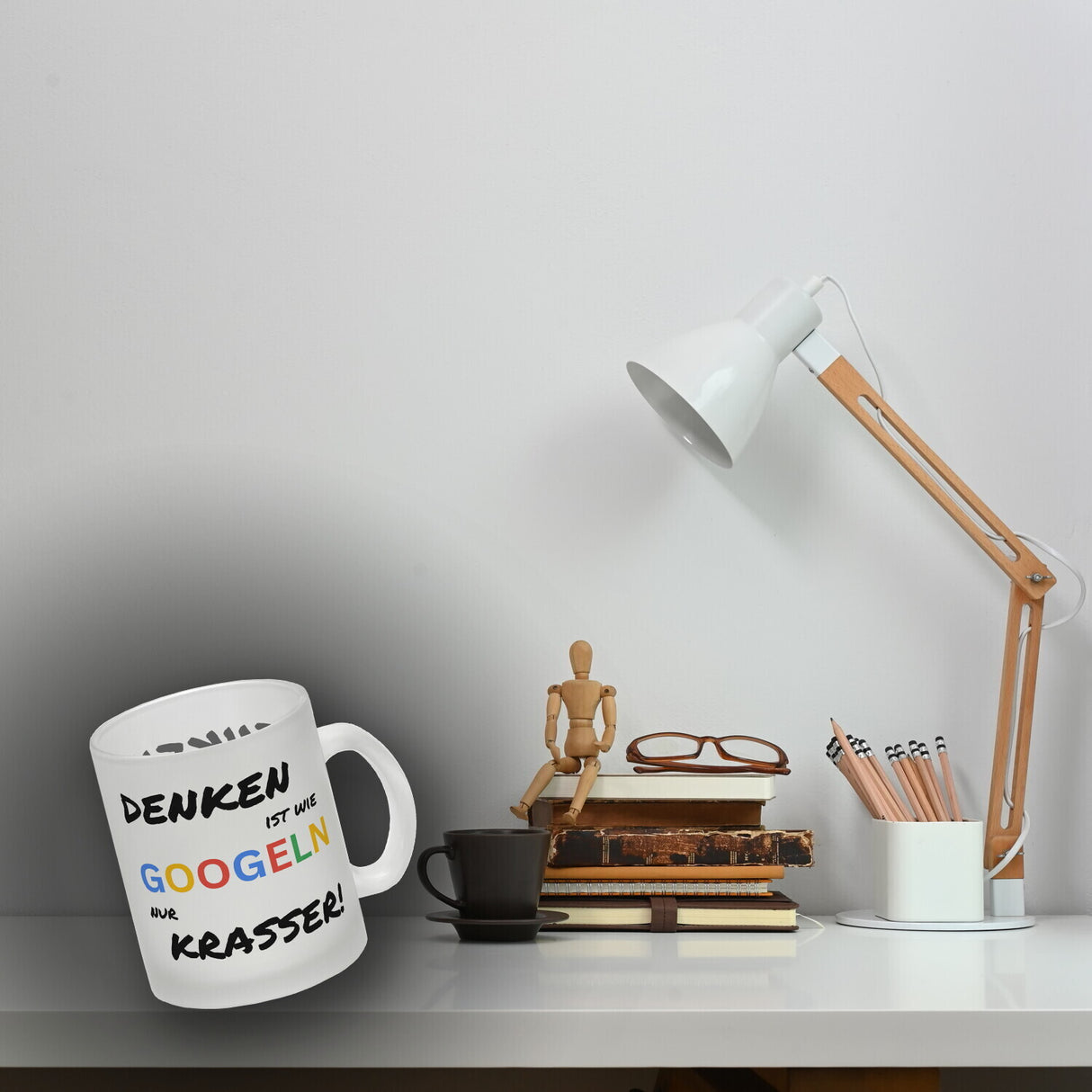 Suchmaschine Kaffeebecher mit Spruch Denken ist wie googeln nur krasser