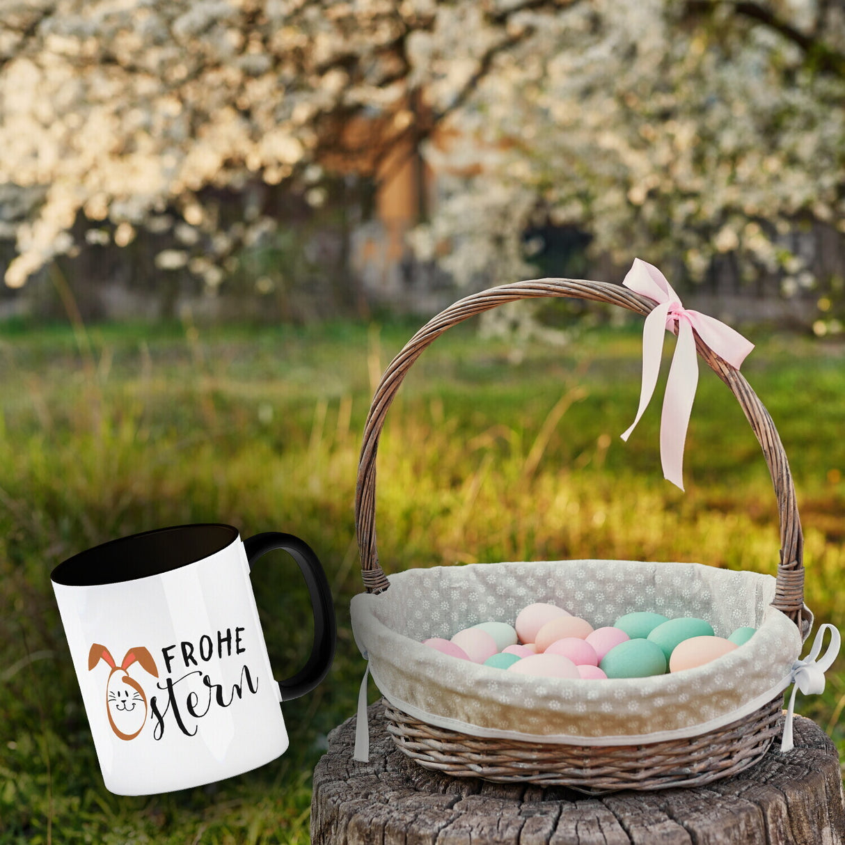 Frohe Ostern Kaffeebecher mit niedlichem Osterhasen