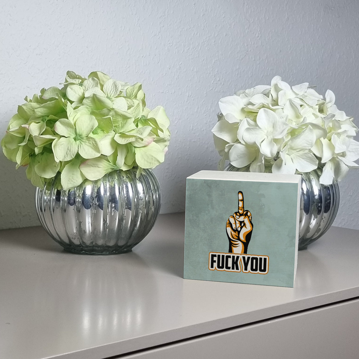 Fuck You Spardose mit Mittelfinger Motiv