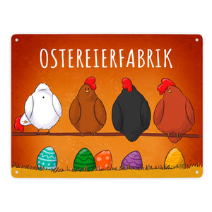 Hühner auf der Stange Ostereierfabrik Metallschild mit bunten Ostereiern