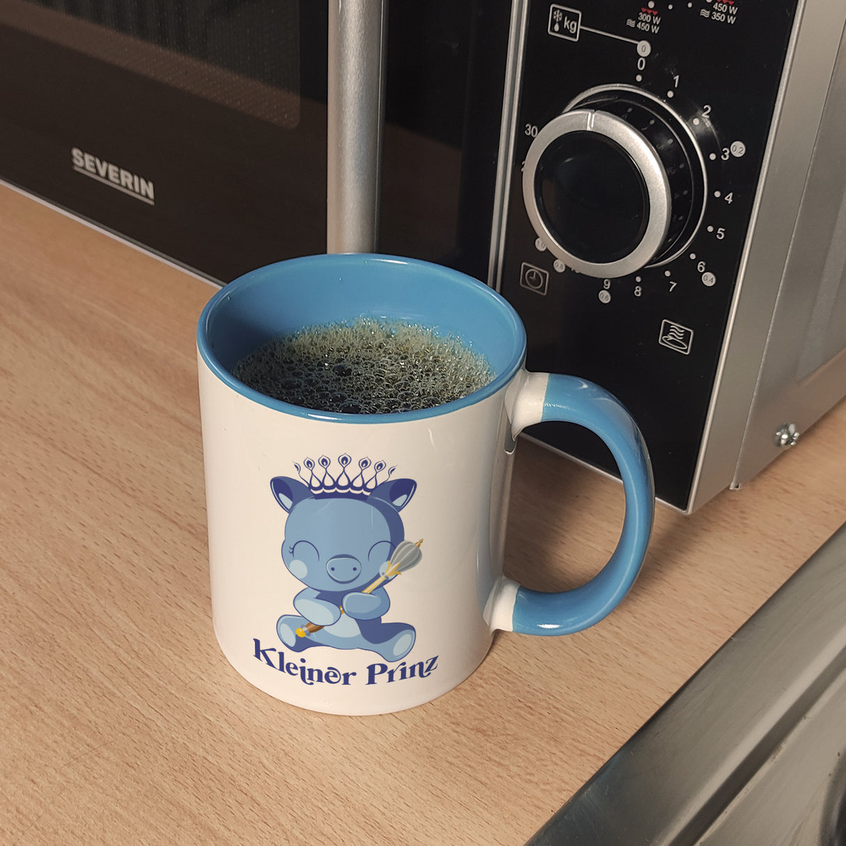 Kleiner Prinz Kaffeebecher mit niedlichem Schweinchen