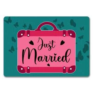 Just married Hochzeit Fußmatte in 35x50 cm mit pinkem Koffer