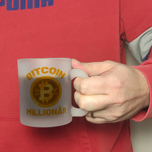 Bitcoin Millionär Kaffeebecher mit Kryptowährung