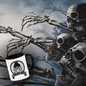 Totenkopf Finger Weg Kaffeebecher mit Banderole
