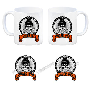 Totenkopf Finger Weg Kaffeebecher mit Banderole