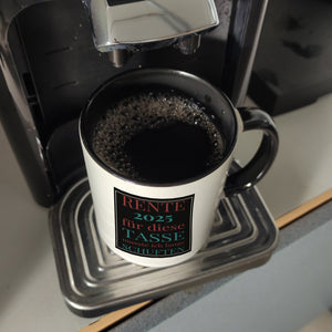 Rente 2025 Kaffeebecher eine bunte Tasse für Rentner