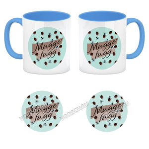 Muggefugg Malzkaffee Kaffeebecher mit Kaffeebohnen und Fliegen blau