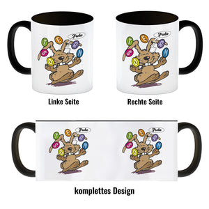 Frohe Ostern! Osterhase jongliert mit Ostereiern Kaffeebecher in {weiß}