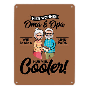 Hier wohnen Oma & Opa Metallschild in 15x20 cm in braun für deine Großeltern
