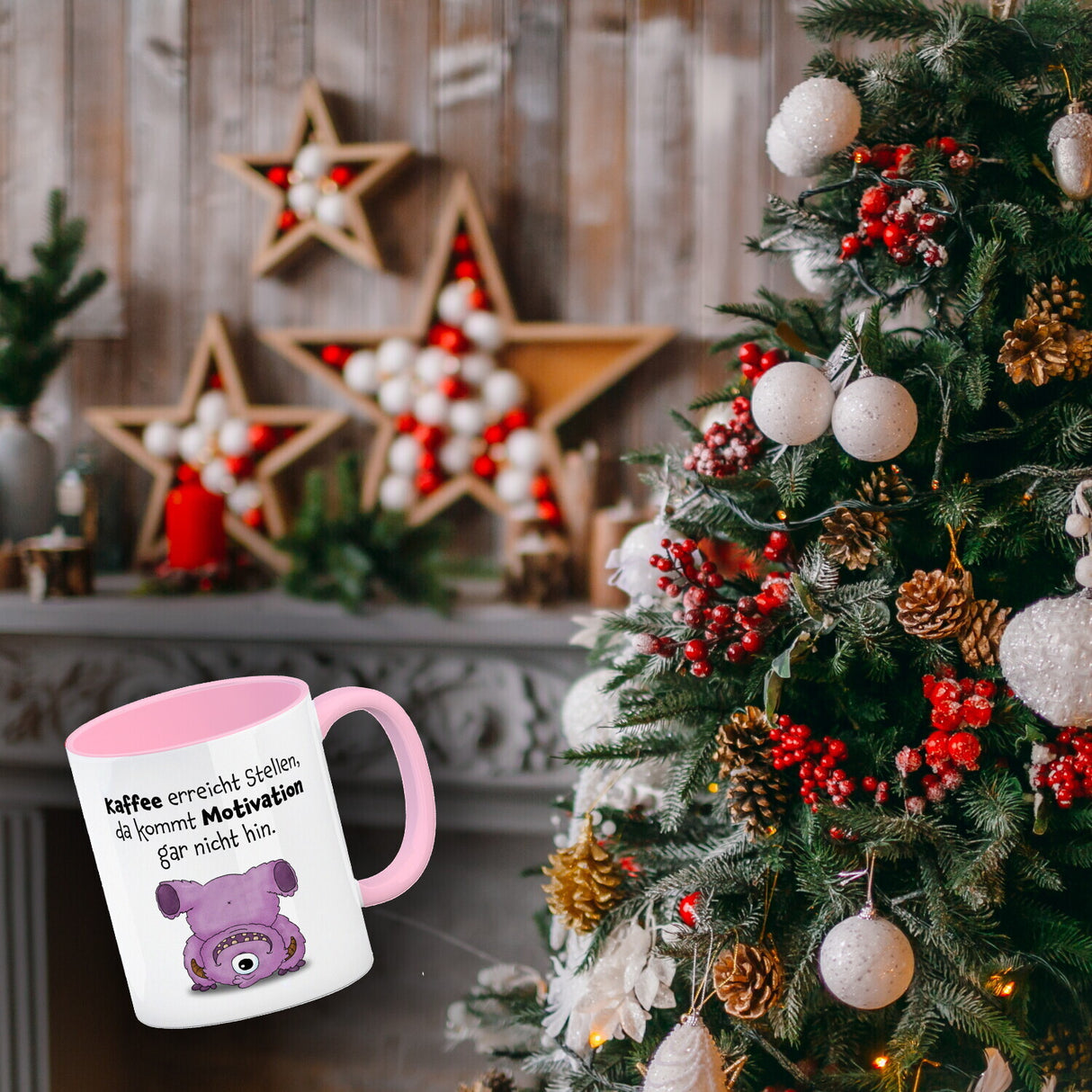 Freches Monster in rosa Kaffeebecher mit lustigem Spruch