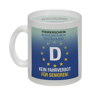 Kein Fahrverbot für Senioren Kaffeebecher