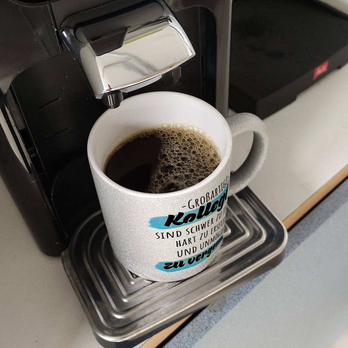 Großartige Kollegen sind schwer zu finden Kaffeebecher