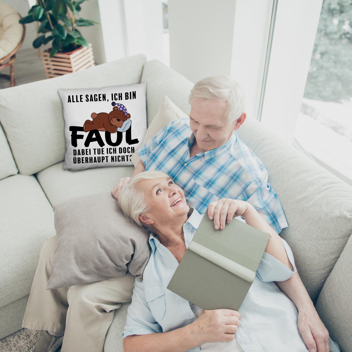 Bär Kissen mit Spruch - Man sagt ich bin faul ich tue doch nichts