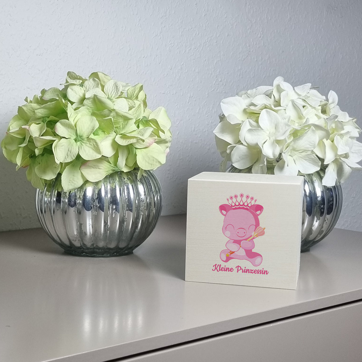 Kleine Prinzessin Spardose mit niedlichem Schweinchen