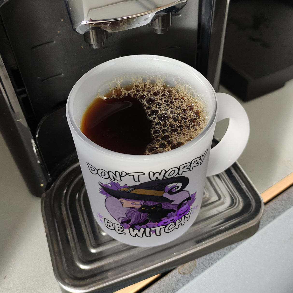 Hexen Kaffeebecher mit Spruch- Don't worry be witchy