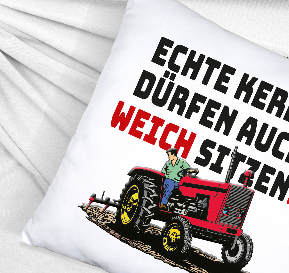 Traktor Kissen mit Spruch Echte Kerle dürfen auch weich sitzen!