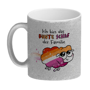 Das bunte Schaf der Familie in Pride-Farben Kaffeebecher mit Spruch