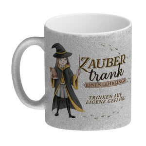 Zaubertrank Kaffeebecher mit Zauberschülerin
