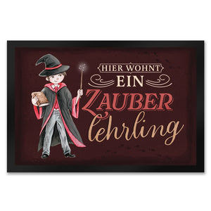 Zauberlehrling Fußmatte in 35x50 cm mit Zauberschüler mit dunklem Hintergrund