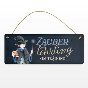 Zauberlehrling Metallschild mit Zauberschüler mit dunklem Hintergrund