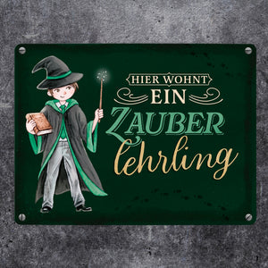 Zauberschüler Metallschild in 15x20 cm mit dunklem Hintergrund und Spruch